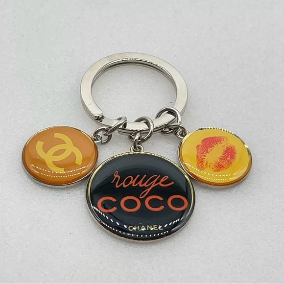 Chanel Rouge Coco Keychain - Picture 3 of 4